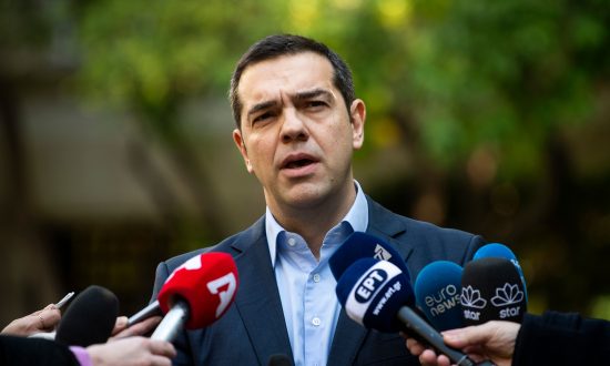 Greece’s Tsipras Calls Confidence Vote After Ally Quits Coalition