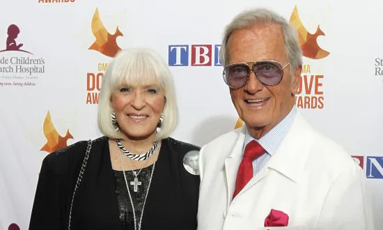 Shirley Boone, Wife of Pat Boone and Philanthropist, Dies