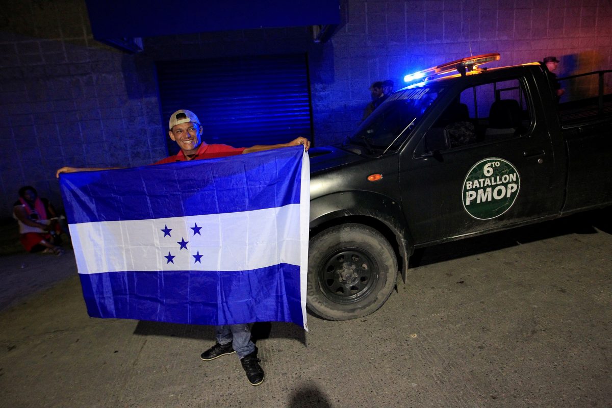 New migrant caravan departs
