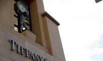 Tiffany Holiday Sales Fall as Chinese Tourists Spend Less