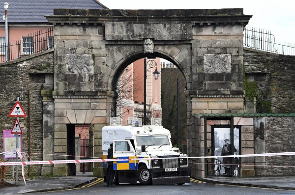 Police block area of car bomb