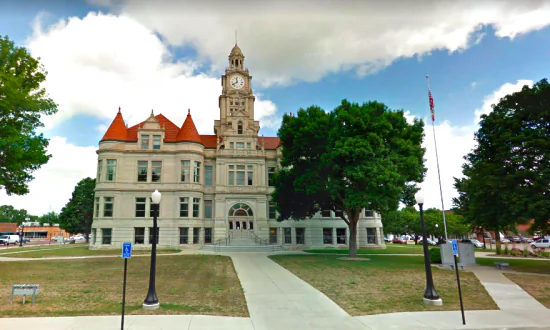 Iowa Couple Starved 16-Year-Old Daughter Sabrina Ray to Death, Sentenced to Life