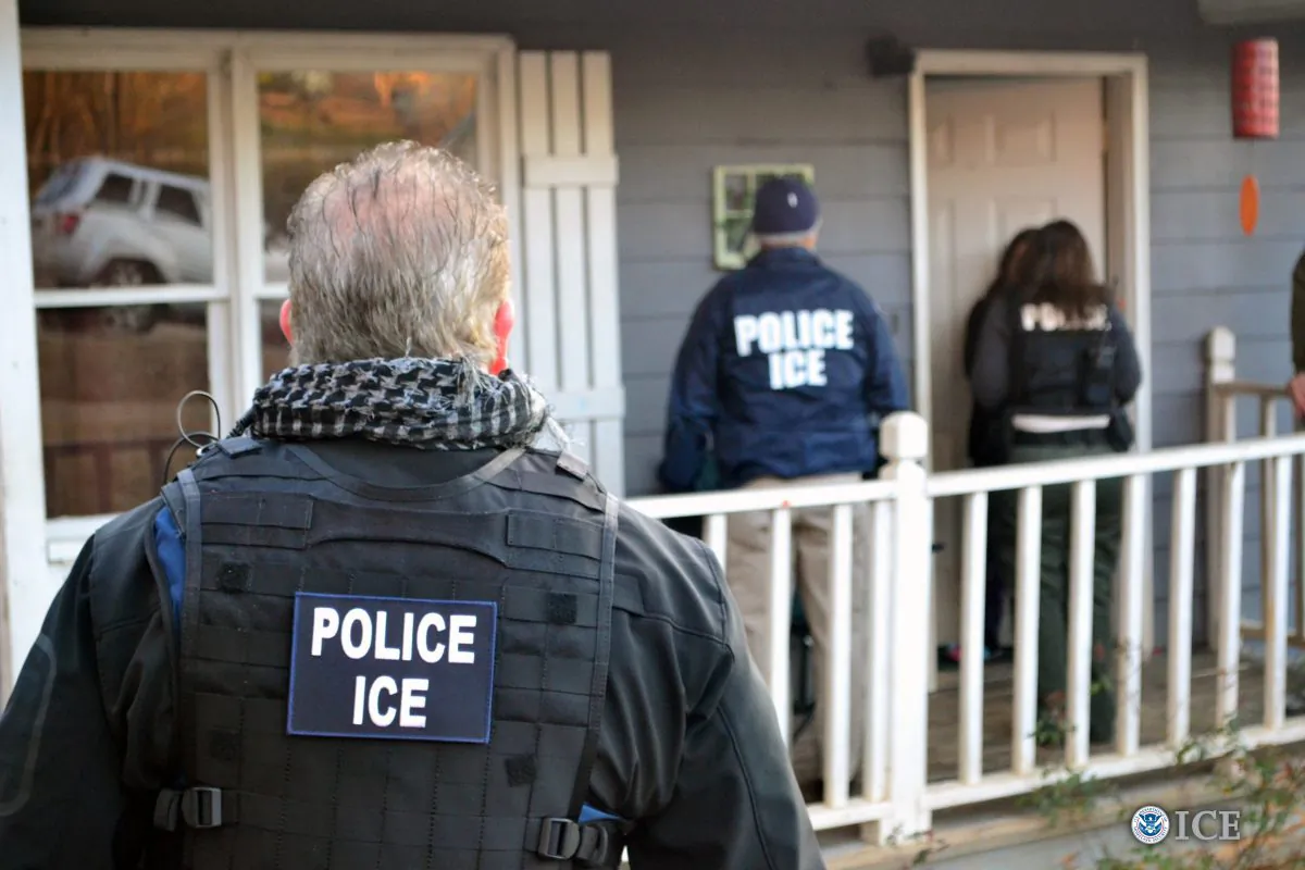 U.S. Immigration and Customs Enforcement conduct a targeted enforcement operation aimed at immigration fugitives, re-entrants, and at-large criminal aliens in Atlanta on Feb. 9, 2017. (Bryan Cox/U.S. Immigration and Customs Enforcement via Getty Images)