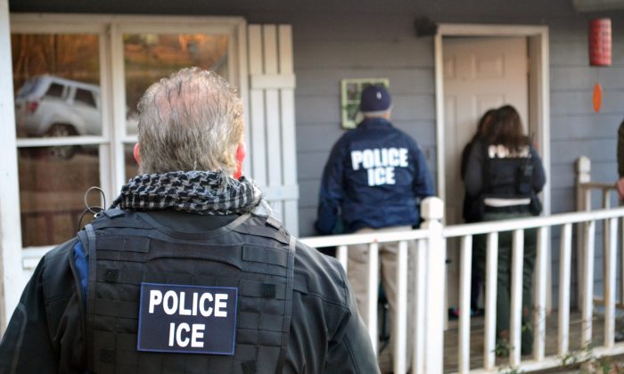 U.S. Immigration and Customs Enforcement conduct a targeted enforcement operation aimed at immigration fugitives, re-entrants, and at-large criminal aliens in Atlanta on Feb. 9, 2017. (Bryan Cox/U.S. Immigration and Customs Enforcement via Getty Images)