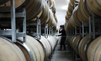Trade Minister Denies Australian Wine Targeted in China Trade War