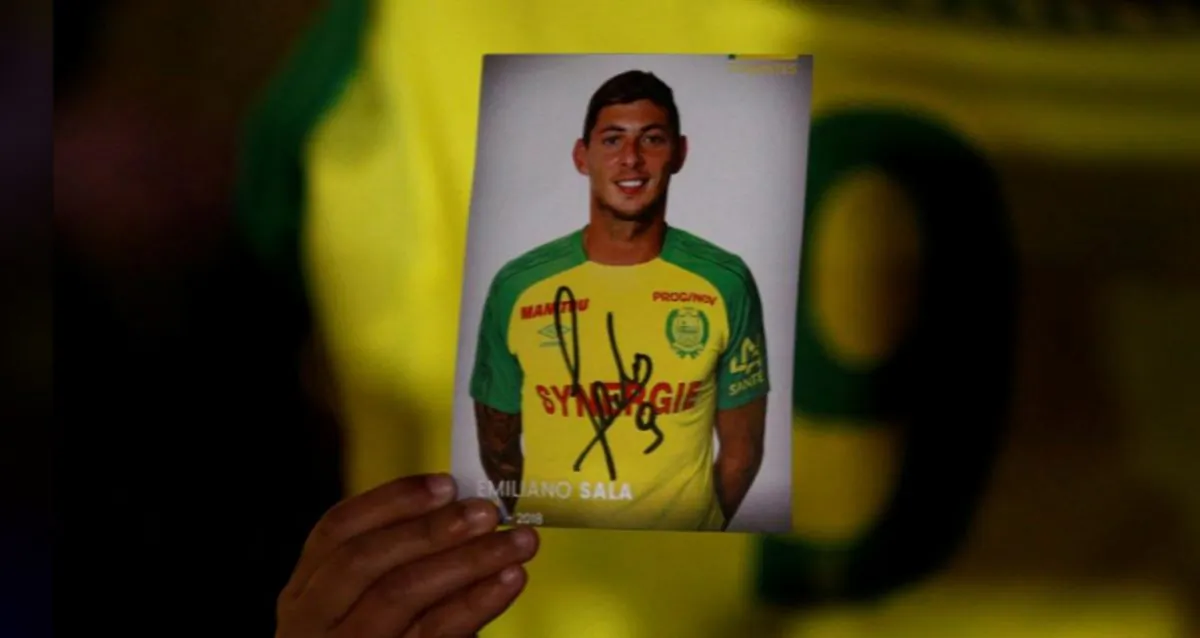 Officials in the United Kingdom said there is likely no chance that Premier League soccer player Emiliano Sala would be found alive. (Stephane Mabe /Reuters)