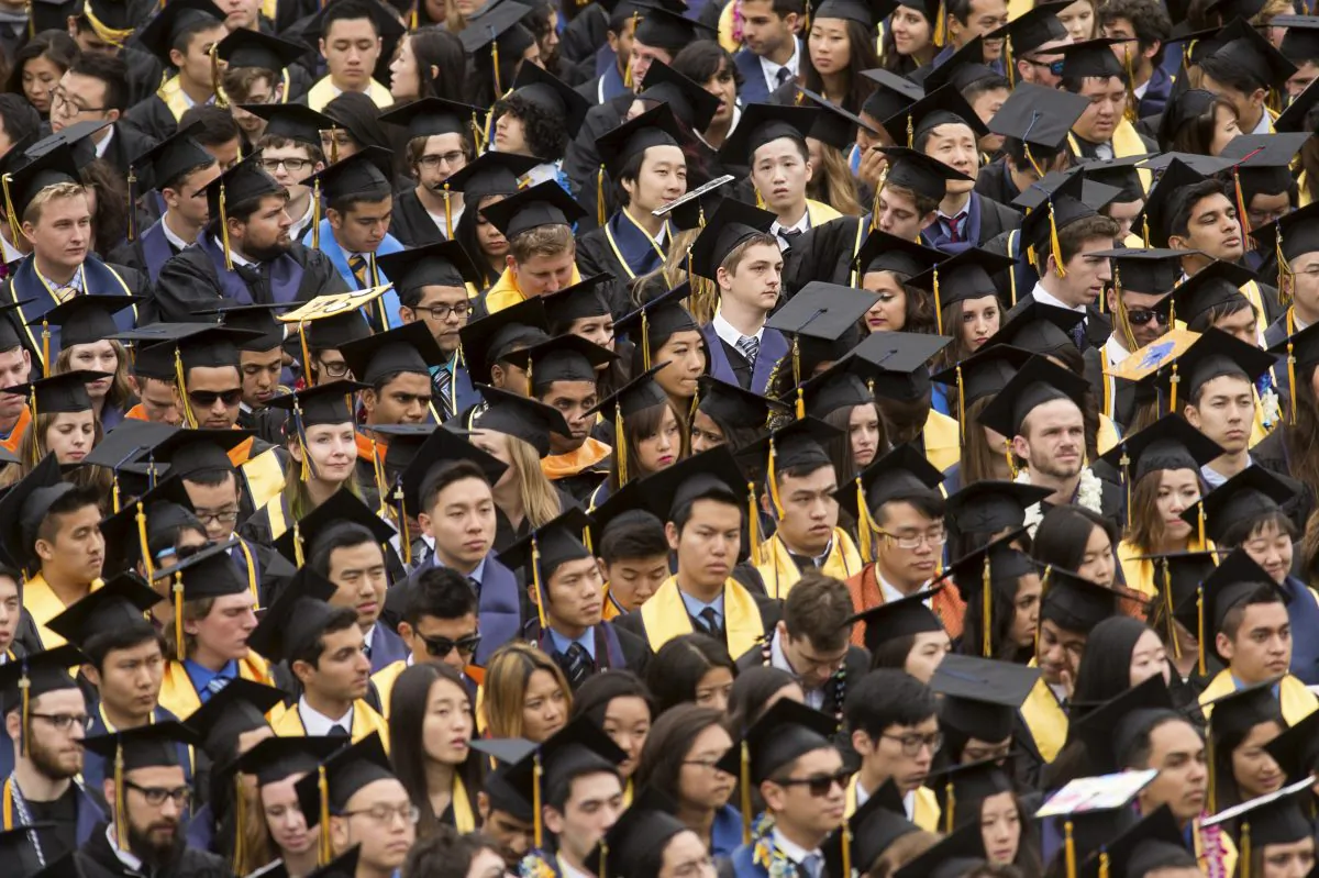 Graduates attend commencement at University of California, Berkeley in Berkeley, U.S. on May 16, 2015. (Noah Berger/Reuters)
