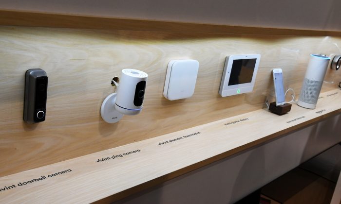 US House Makes Major Move on Hidden Cameras and Microphones in Americans' Devices