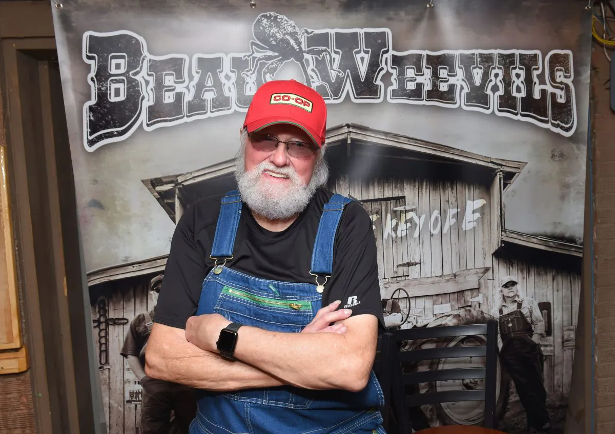 Country artist Charlie Daniels is seen backstage prior to The Beau Weevils Surprise Show at Winners and Losers Bar in Nashville, Tennessee, on Oct. 30, 2018. (Jason Kempin/Getty Images)