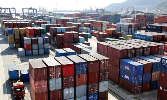 More Chinese Provinces Cut Growth Targets This Year as Gloom Spreads