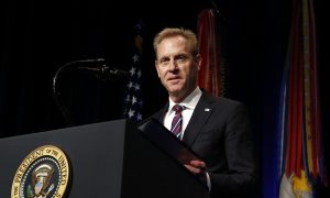 Acting Defense Secretary Expects New Deployment of Thousands to US Border