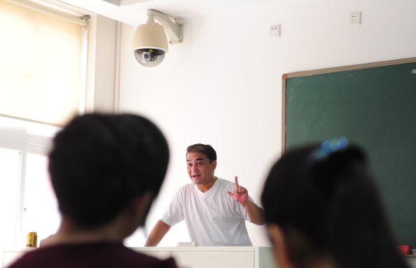 Ilham Tohti lecturing