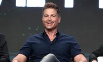 Actor Rob Lowe Calls Pledge of Allegiance Ban ‘Idiocy’