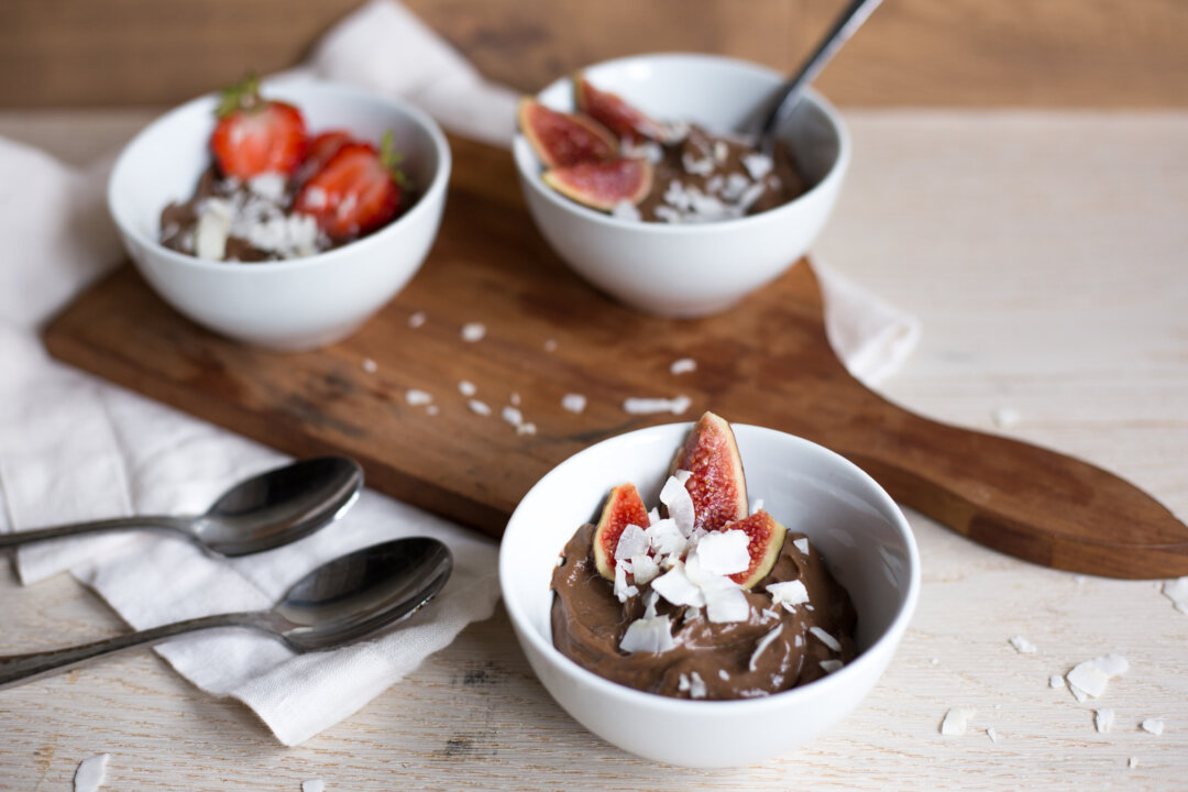 Healthy Chocolate Avocado Pudding (Recipe)
