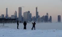 Photos: Lake Michigan Covered in Stunning Ice Shards