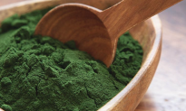 Chlorella: The Supplement Linked With Glowing Skin, Reduced Inflammation & Overall Health