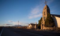 New Mexico Restores Indoor Worship Services to Maximum Capacity