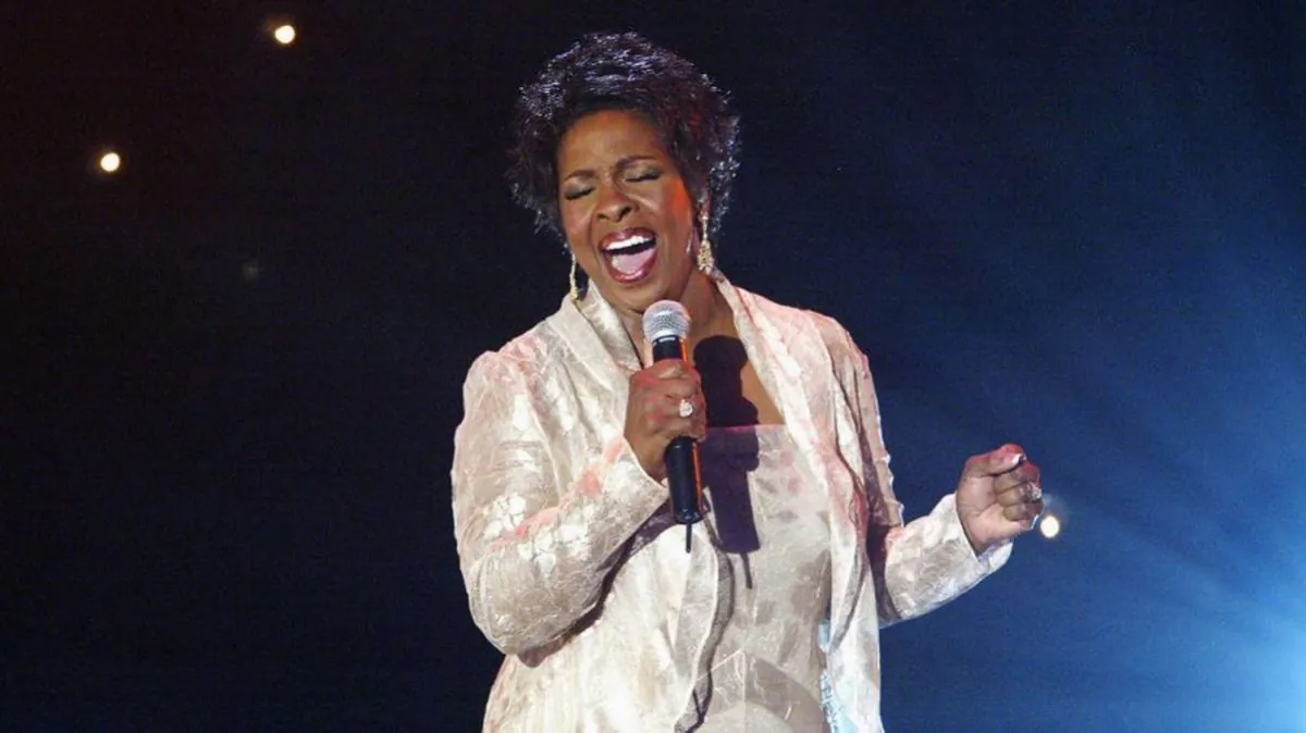 Gladys Knight performs at 'Motown 45' Anniversary Celebration Show held at the Shrine Auditorium, Los Angeles, Calif., April 4, 2004. (Frazer Harrison/Getty Images)