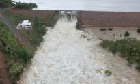 Engineers Investigate Victoria Dam Leak