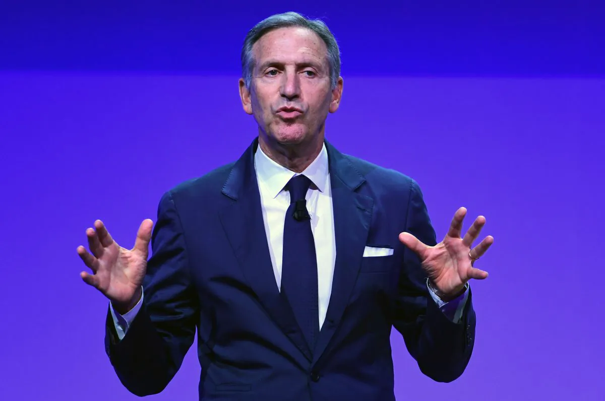 Starbucks' Executive Chairman, Howard Schultz, delivers a in Milan on May 7, 2018. (Miguel Medina/AFP)