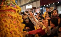 Asia Welcomes Year of the Pig With Banquets, Temple Visits