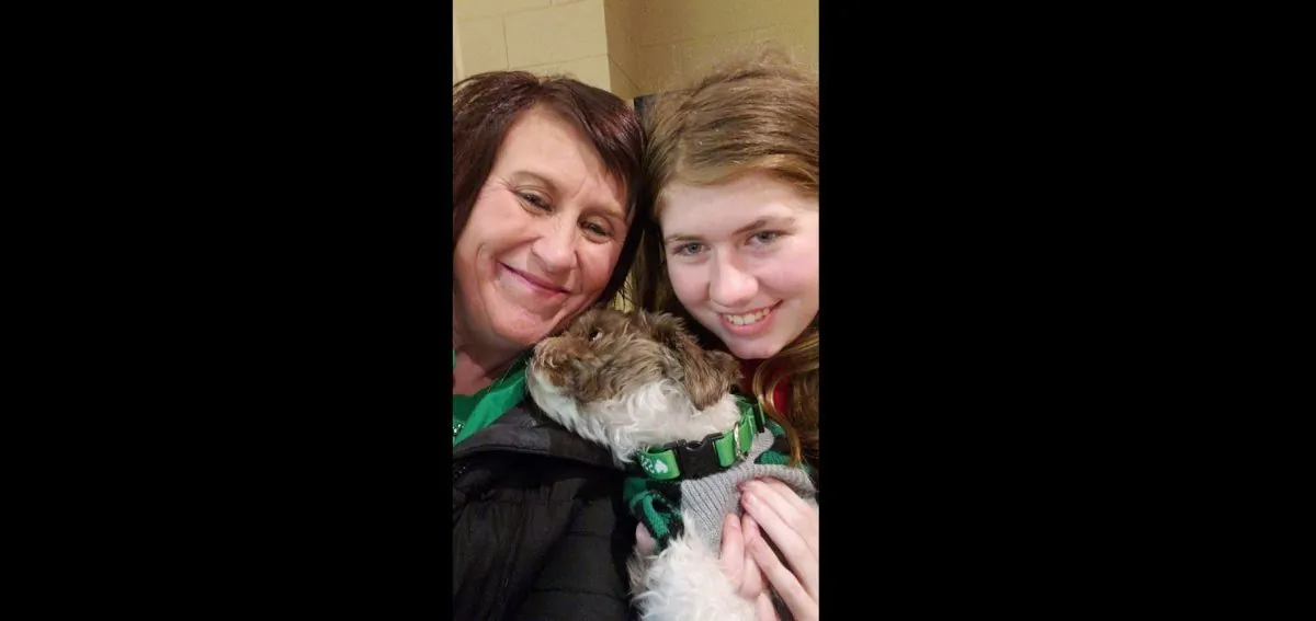 Jayme Closs, 13, right, with her aunt Jennifer Smith, in a photograph taken one day after Closs escaped from captivity in Gordon, Wis., on Jan. 11, 2019. (Jennifer Smith)