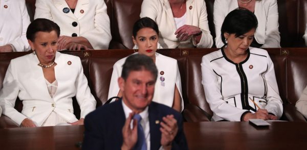 Manchin applauds Trump on abortion