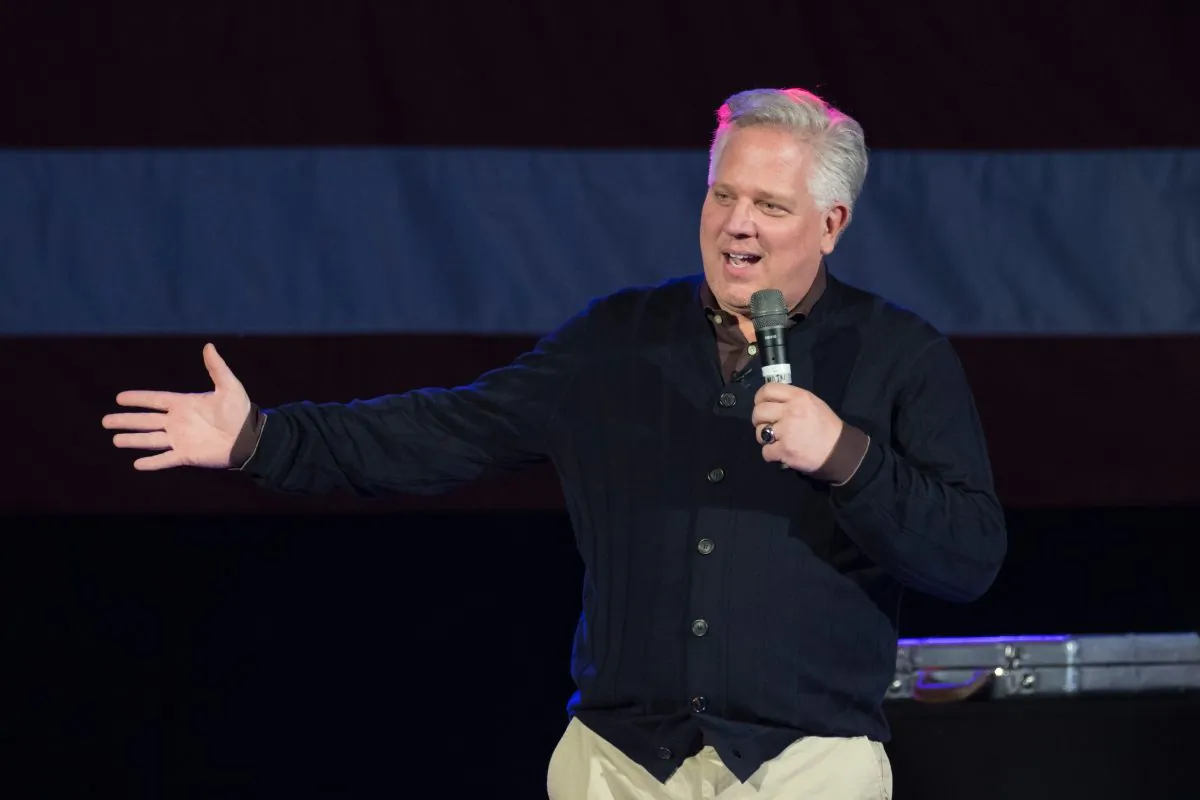 Conservative talk radio host Glenn Beck endorse Republican presidential candidate Ted Cruz before Cruz made a speech to supporters during a campaign rally Feb. 28, 2016, in Oklahoma City, Okla. (J Pat Carter/Getty Images)