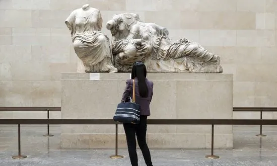 Art Psychotherapy Can Help People Explore Themselves Through Museum Exhibits