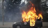 French Yellow Vest Anti-Government Protests Turn Violent in Paris