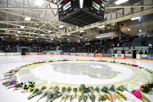 Saskatchewan's privacy commissioner has found eight people inappropriately gained access to electronic health records of 10 Humboldt Broncos team members involved in a bus crash last April.