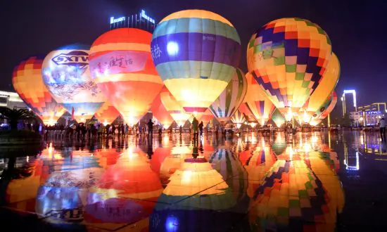 China’s 2018 Tourism Revenue Growth Slowest in a Decade as Economy Cools