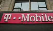 T-mobile’s $26 Billion Deal for Sprint Gets Big Boost After FCC Chief Gets Behind It