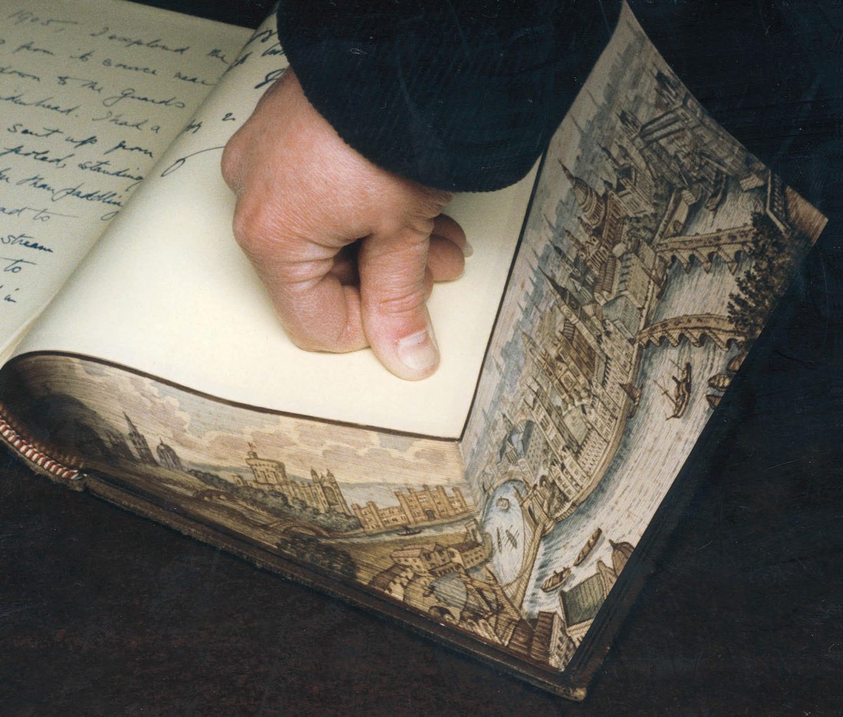 The Disappearing Art of Vanishing Fore Edge Painting The Epoch Times