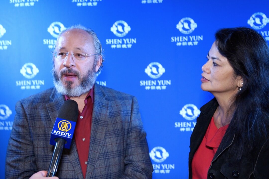 Jaime and Mylene Santana at the Rosemont Theater after seeing Shen Yun Performing Arts on Feb. 14, 2019. (NTD Television)