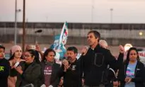 Beto O’Rourke Says He’d ‘Absolutely’ Tear Down Border Wall in El Paso