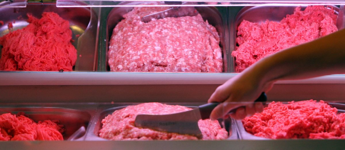 FILE—A sales assistant portioning ground beef in a butcher’s shop in Berlin, Germany, on Aug. 1, 2007. (Barbara Sax/AFP/Getty Images)