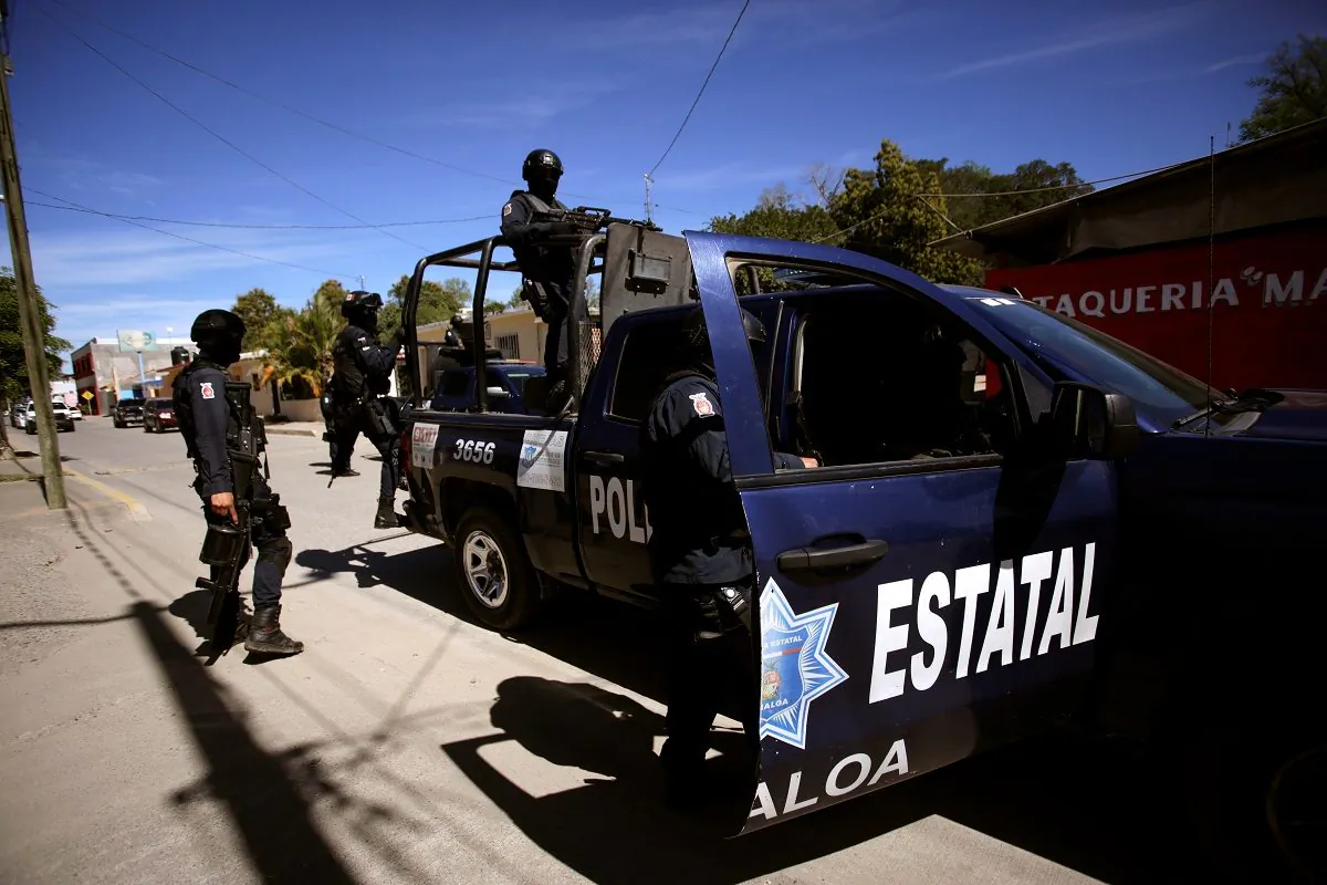 State police patrol ahead of the visit of Mexico's President Andres Manuel Lopez Obrador to Badiraguato, in the Mexican state of Sinaloa, Mexico on February 15, 2019. (Daniel Becerril/REUTERS)
