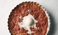 Finding Family History in a Recipe for (the Easiest) Apple Crisp