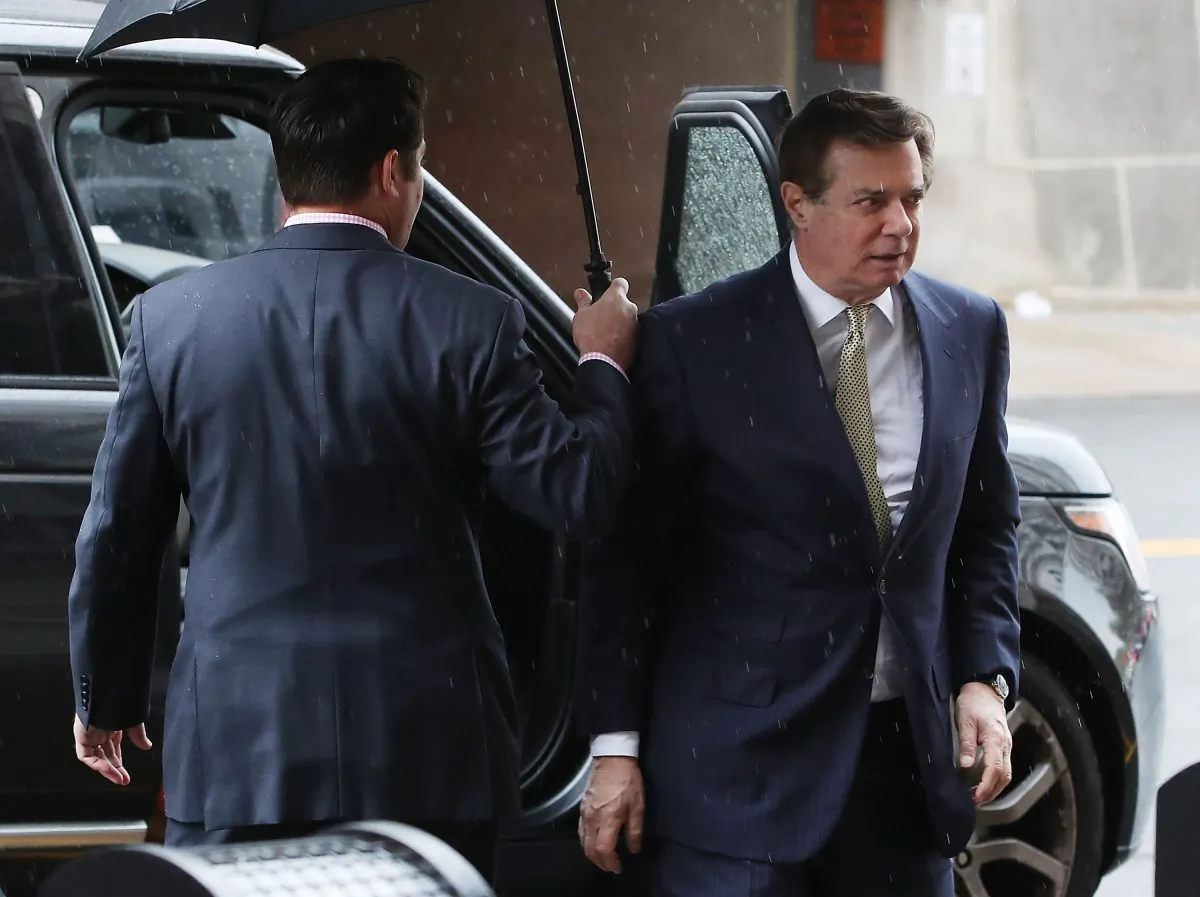 Former Trump campaign chairman Paul Manafort arrives for a hearing at the E. Barrett Prettyman Federal Courthouse in Washington on April 19, 2018.  Mark Wilson/Getty Images