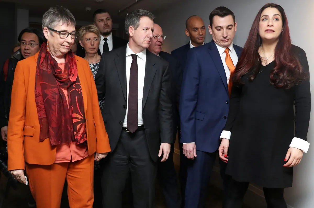 Lawmakers Ann Coffey, Karin Smyth, Chris Leslie, Chuka Umunna, Gavin Shuker, and Luciana Berger announced they are leaving the Labour Party in London on Feb. 18, 2019. (Simon Dawson/Reuters)