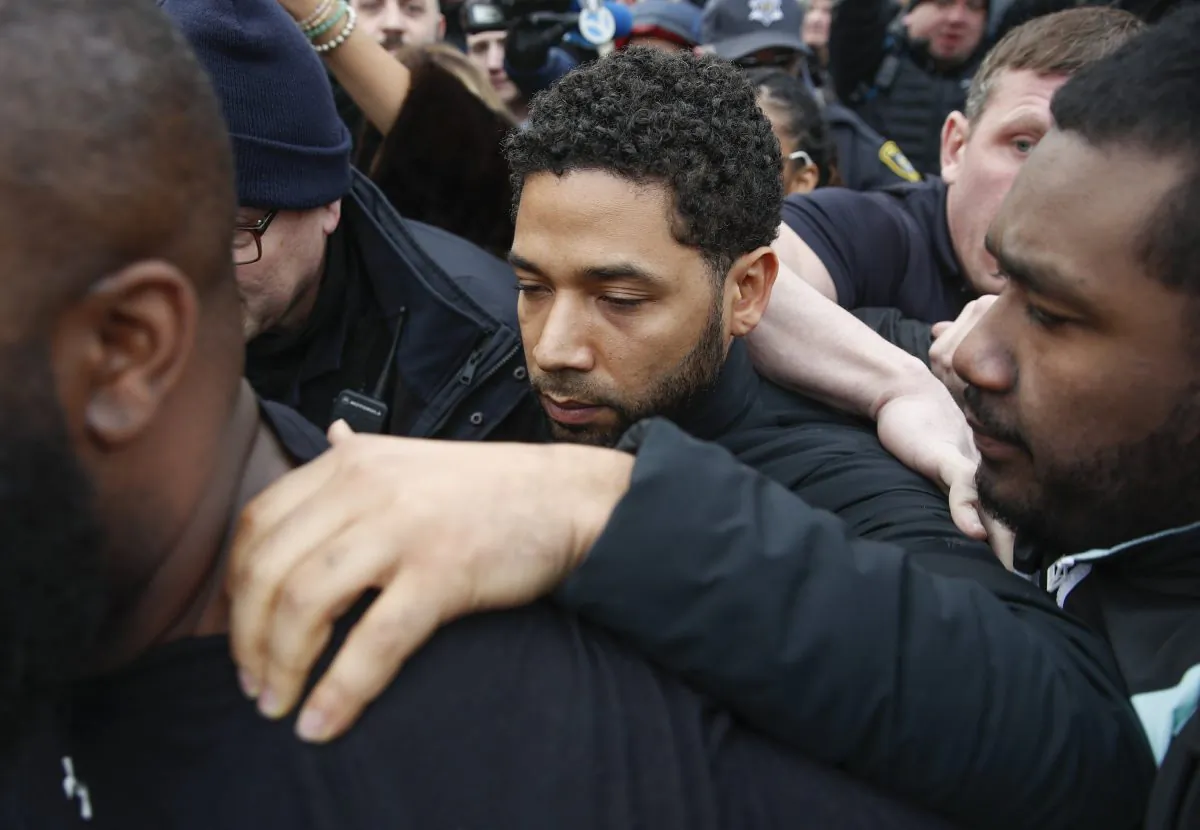"Empire" actor Jussie Smollett leaves Cook County jail following his release, on Feb. 21, 2019, in Chicago. (Kamil Krzaczynski/AP Photo)