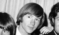 The Monkees’ Peter Tork Dies at 77: Reports