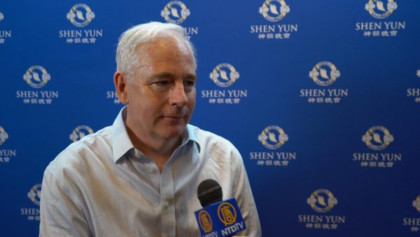 The Wentworth Report editor David Evans saw Shen Yun at Perth's Regal Theater in Western Australia, on Feb. 21, 2019. (Victor Bernal/NTD)