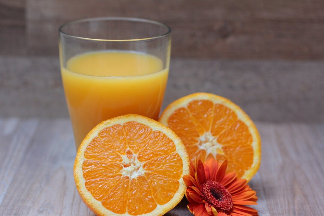 The nutrition of fruit juice is often compared to that of fruit, which isn't so practical a comparison if you consider a thirsty person is looking for a drink, not a snack. com(pixel2013/Pixabay)