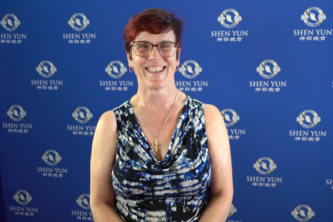 Ballet school owner Elly Jones saw Shen Yun at Perth's Regal Theatre, Western Australia, on Feb. 22, 2019. (Victor Bernal/NTD Television)