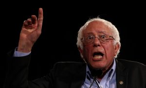 Videos Emerge of Bernie Sanders Praising Castro, Communism