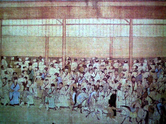 Yu Liangchen wished to become a scholar-bureaucrat, which was only achievable by passing the civil service exam. Here the exam candidates gather to see the exam results. A painting by Qiu Ying, circa1540. (Public Domain)
