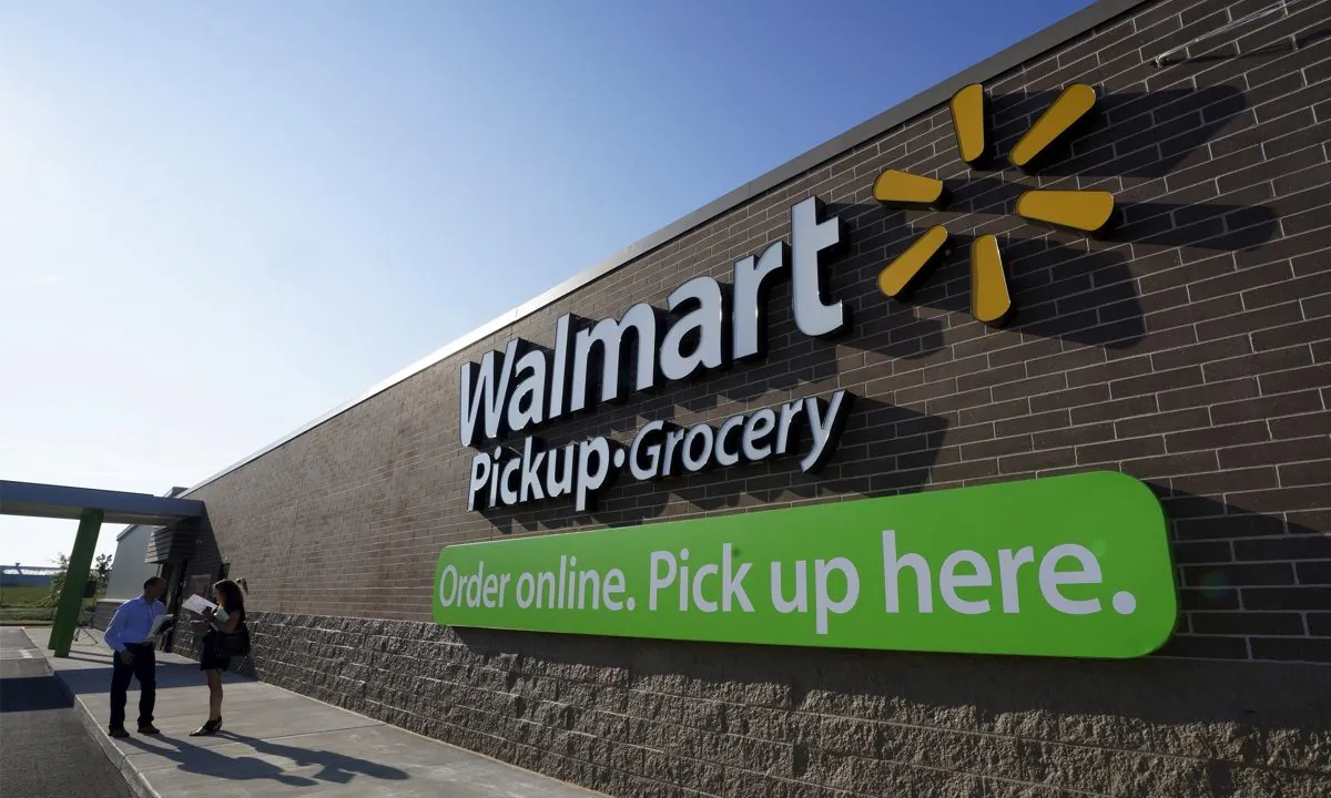 A Wal-Mart Pickup-Grocery test store in Bentonville, Ark., on June 4, 2015. (Rick Wilking/Reuters)