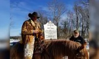 Trump Opens White House Gate for Cowboys in the Summer